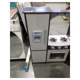 Kids Play Kitchen Set with Washer