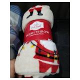 Plush Fleece Throw Blanket Set