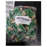 24 Pieces Artificial Mini Christmas Sisal Snow Frost Trees with Wood Base Bottle Brush Trees Plastic Winter Snow Ornaments Tabletop Trees for Christmas Party Home Decoration (Green)
