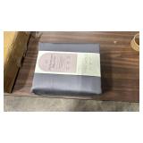 King Solid Performance 400 Thread Count Sheet Set Dark Gray - Thresholdâ¢: Cotton Sateen, Includes 2 Pillowcases & Fitted Sheet - Retail: $65
