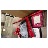 O-Cedar PowerCornerÂ® Pet Pro Broom w/ Step-On Dustpan  Large  14 with broom