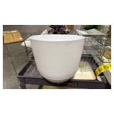 Self-Watering Plastic Indoor Outdoor Planter Pot White 16\"x16\" - Room Essentialsâ¢ - Retail: $16