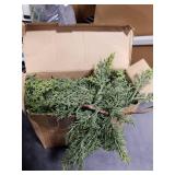 Waydress 1 Pcs 6 Feet Christmas Cedar Garland - Thick & Lush Realistic Artificial Green Faux Cedar Pine Needles Garland for Christmas Winter Home Mantel Fireplace Holiday Party Decor