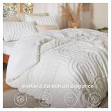 Bedsure Boho Tufted Queen Comforter Set - White Boho Bedding Comforter Sets, 3 Pieces Farmhouse Shabby Chic Embroidery Bed Set, Soft Fluffy Cozy Arch Pattern Comforter for All Seasons