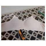 As Fairy Nursing Bras for Breastfeeding and Pumping Seamless Wireless Padded Nursing & Maternity Padded Bra (Top and Bottom Floral Wave Light Pink L)