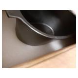 Quantfire Wood Stove Steamer Rust Resistant,Fireplace Humidifier Pot Cast Iron Steamer for Home Indoor Decorative,2.5 Quart Capacity Matte Black - Retail: $37