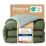 Bedsure Full Comforter Duvet Insert, All Season Bed Comforter, Quilted Down Alternative Duvet, Box Stitched Comforters with Corner Tabs, Machine Washable, 82 x 86 Inches (Green/Light Green) - Retail: 