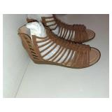 Journee Delilah Women