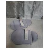 SUJAYU Diving Socks, 3MM Neoprene Socks Surf Booties Dive Booties Dive Boots, Sand Socks for Beach Volleyball, Fin Socks Beach Socks Sand Volleyball Socks (Black, S) - Retail: $9