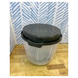 HomDSim Cake Carrier Round Cake Stand Plus Height Cake Container with Cupcakes Pad, Handle, Lid Reusable Package Box for Transporting Desserts,Pie,Toast,Fruit (10" Black)