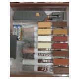 Laminate Floor Repair Kit with Heat Pen, 11 Color Wood Vinyl Floor Furniture Repair Kit Linoleum Repair Hard Wax Touch Up Marker Cover Scratches, Stains, Cracks, Holes for Door, Cabinet, Table. - Reta