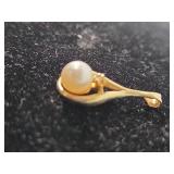 14 karat plumb gold Pearl Teardrop Pendant