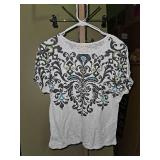 Fleur Self White T-Shirt with Decorative Pattern