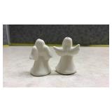 White Ceramic Angel Salt and Pepper Shakers (SS)