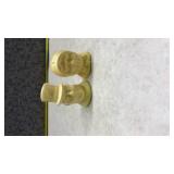 Ivory-Colored Ceramic Face Salt and Pepper Shakers(SS)