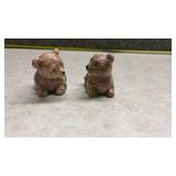 Brown Bear Salt and Pepper Shakers with Holly Design(SS)