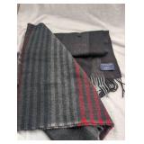 Roundtree & Yorke Herringbone Scarf