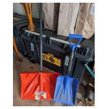BigFoot Snow Shovels Set - Red and Blue