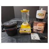 Vintage 1970s Kitchen Appliance Collection - Sears 14-Speed Blender, FryDaddy & Heat&Eat Pot