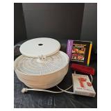 NIB American Harvest Snackmaster 2200 Food Dehydrator with Manual