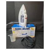 Black & Decker Quickpress Steam Iron AS75