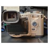 Sony CD Mavica MVC-CD400 Digital Camera with Bag and Hood