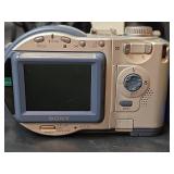 Sony CD Mavica MVC-CD400 Digital Camera with Bag and Hood