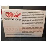 Grasshopper 322D/61 Zero Turn Mower 1:16 Scale Model