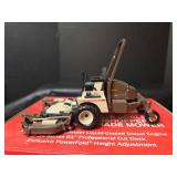 Grasshopper 722D/61 Zero Turn Mower 1:16 Scale Model