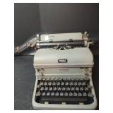 Vintage 1950s Royal Manual Typewriter - Western Typewriter Co.