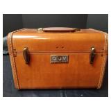 Vintage 1950s  Samsonite Shwayder Bros Train Case Set