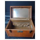 Vintage 1950s  Samsonite Shwayder Bros Train Case Set