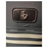 Ergson Travel Bag with Wheels