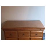 Traditional Maple 5-Drawer Chest