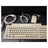 Apple Extended Keyboard II M0312 and Mouse