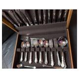 Oneida Stainless Steel Flatware Set with Storage Box