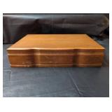 Oneida Stainless Steel Flatware Set with Storage Box