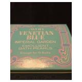 Avon Venetian Blue Imperial Garden Bath Set