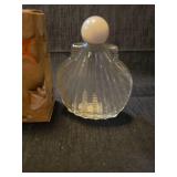 Avon Sea Legend Sonnet Foaming Bath Oil with Shell Bottle