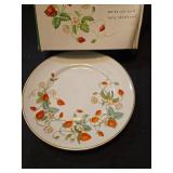Avon Strawberry Porcelain Plate1978
