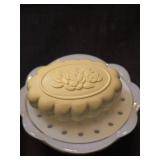 Avon Hostess Blossoms Flower Arranger Soap Dish Set