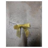 Meseey 100 Pcs Ribbon Bows with Twist Tie 2.5 Inch Metallic Gold Pretied Premade Craft Bows for Gift Wrapping Basket Wedding Baby Shower Brithday Party (Metallic Gold)