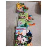 beiens Baby Books Toys, Touch and Feel Cloth Crinkle Soft Books, Toys for 0-3-6-12-18 Months Infant Newborn Baby Boy Girl Shower Gifts Set, Sensory Learning Stroller Toys (3PCS)