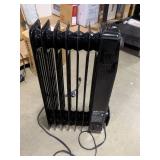 VEVOR Electric Oil Filled Radiator, 1500W Radiant Space Heater with LED Screen, Over-Heat Protections,24h Timer, Portable Handle Casters, Thermostat,Remote Control for Indoor Use,Black, Works Great, M