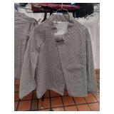 APPEARS NEW - Superior Style Chef Coat (Small/14 Included)