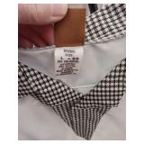 APPEARS NEW - Chef Designs Houndstooth Pattern Chef Coat (Large)