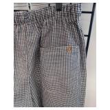 APPEARS NEW - Chef Designs: Professional Chef Pants Black and White Checkered (Size Large/4 Pack)