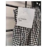 APPEARS NEW - Chef Designs Professional Chef Pants Black and White Houndstooth Pattern ( Size XXL/4 Pack)