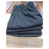 APPEARS NEW - Pinnacle Professional Black Chefs Pants (Size XL - 4 Pack)