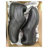 APPEARS NEW - Conveyor Black Oxford Women